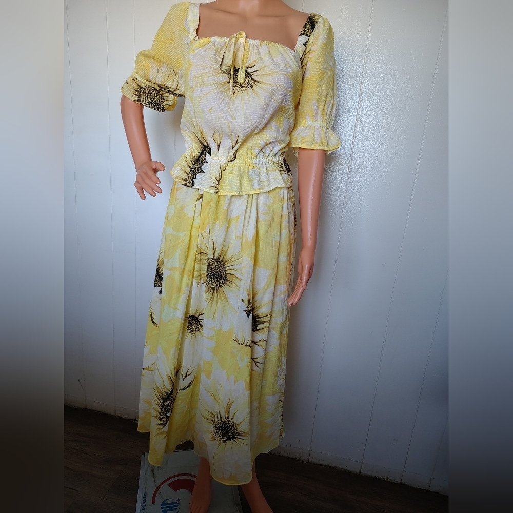 H&M Yellow Floral Skirt Set Size L